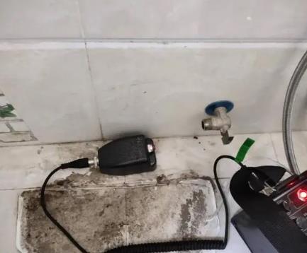 鸡西屋顶漏水维修公司分享下卫生间漏水的危害及解决方法